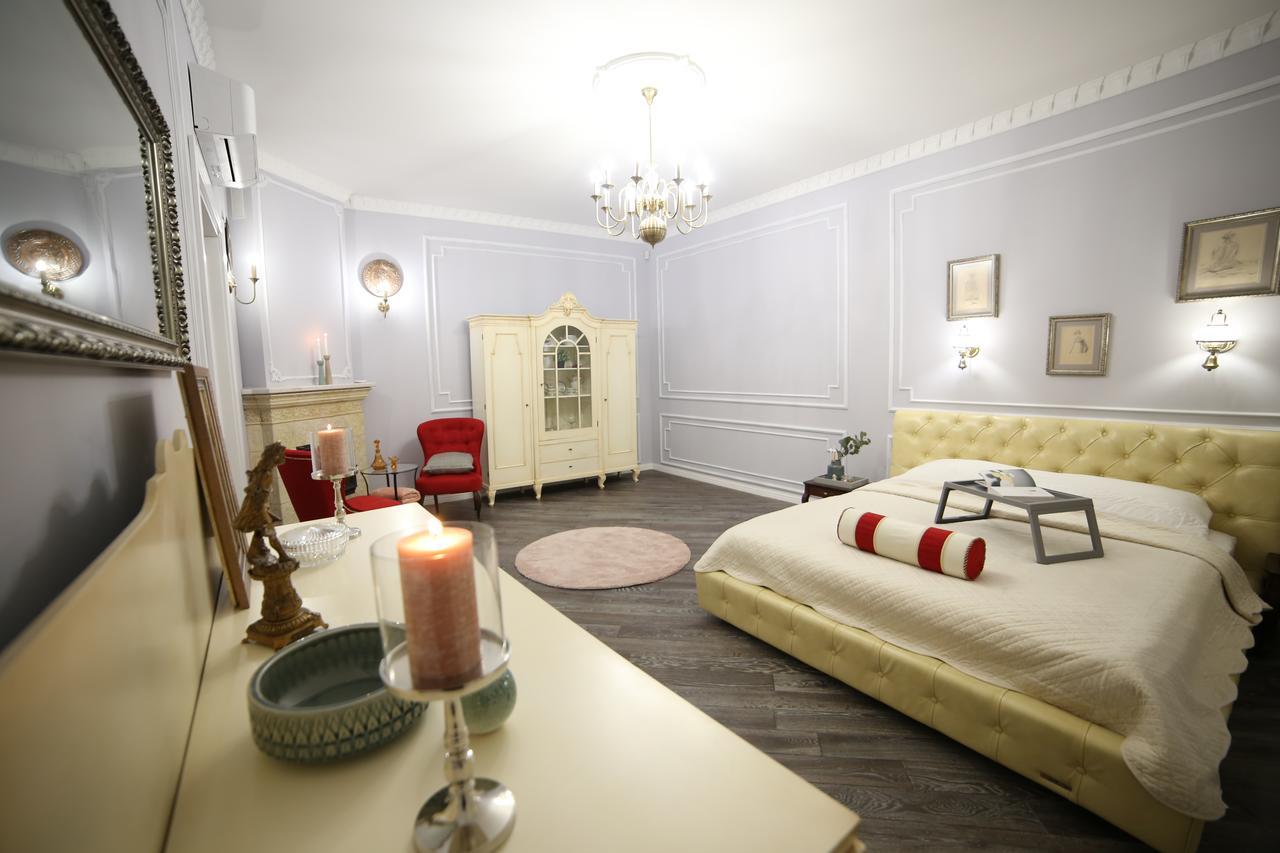 Franco Luxury Apartment ลวีฟ ภายนอก รูปภาพ