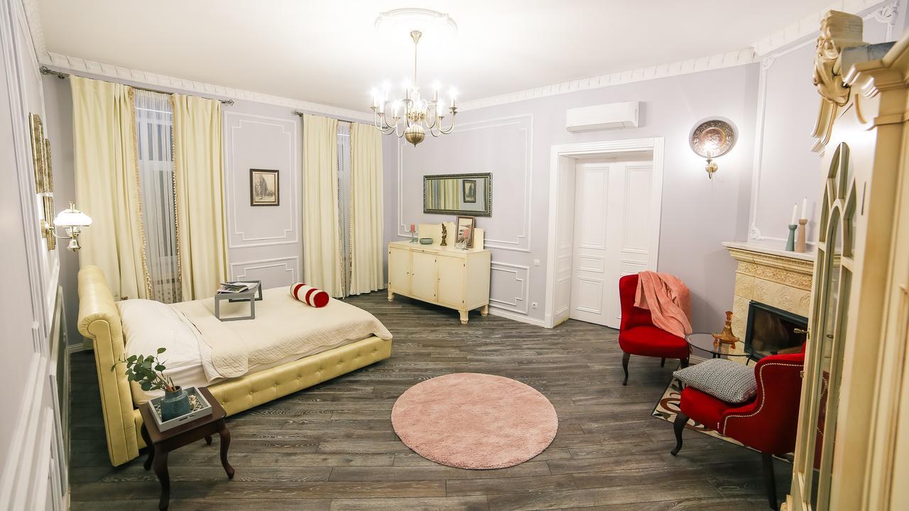 Franco Luxury Apartment ลวีฟ ภายนอก รูปภาพ