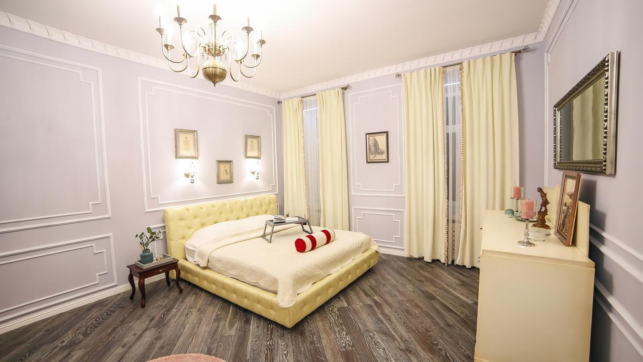 Franco Luxury Apartment ลวีฟ ภายนอก รูปภาพ